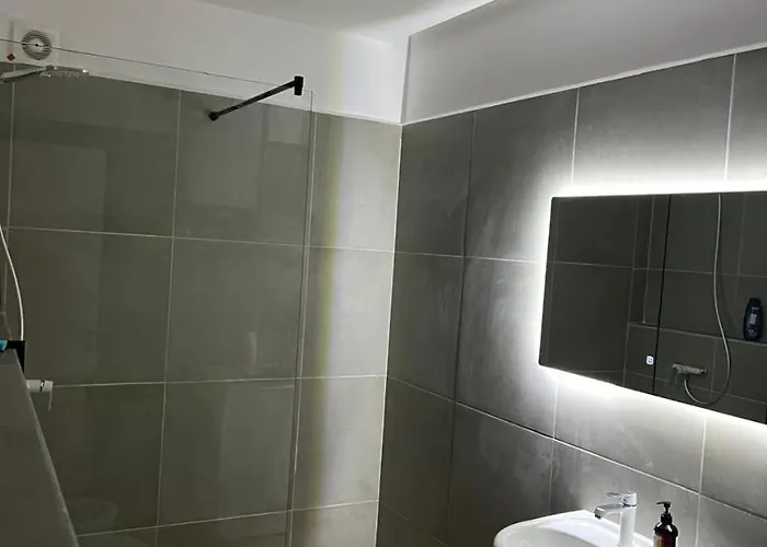 Escape Luxury 1 * Tirana